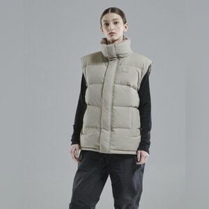 66°NORTH Dyngja Down Vest (Unisex) size medium